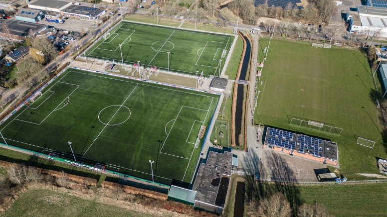 Eerste thuis tegen Langeveen, derby voor zesde