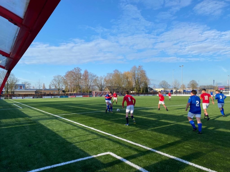 JO19-1 wint oefenduel van Hoofdklasser