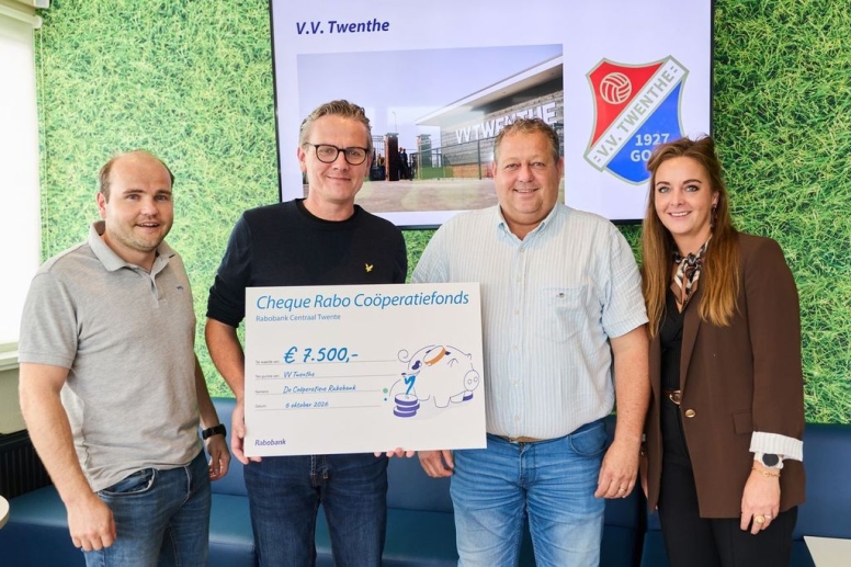 Rabo Coöperatiefonds beloont nieuwe entree v.v. Twenthe met €7.500