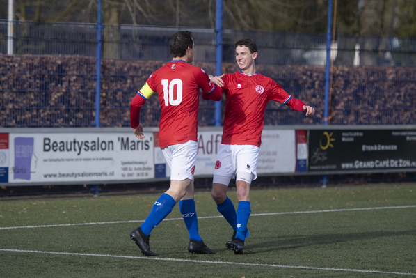 Twenthe wint derby met 2-0 van Hector