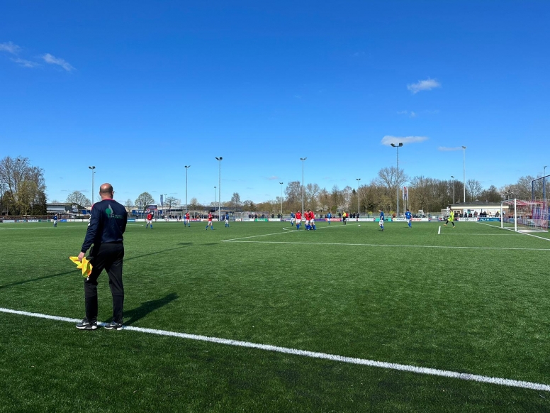 Twenthe door oog van de naald tegen Tubanters