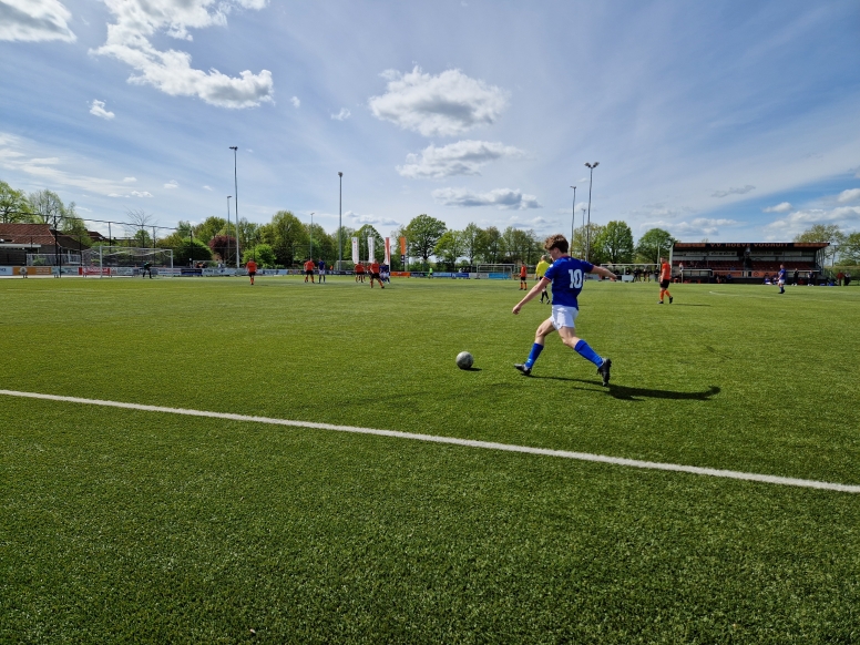 Twenthe wint ook van Hoeve