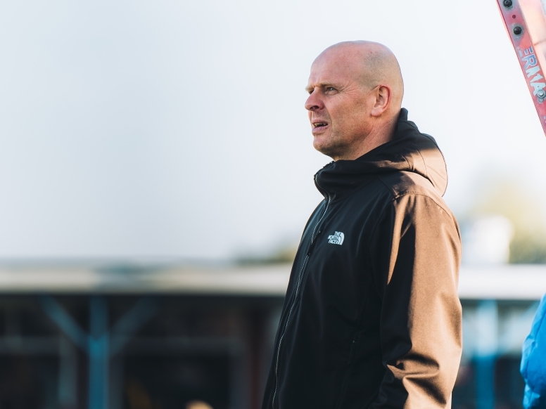 Van Eerten ook in jubileumseizoen hoofdcoach Twenthe I