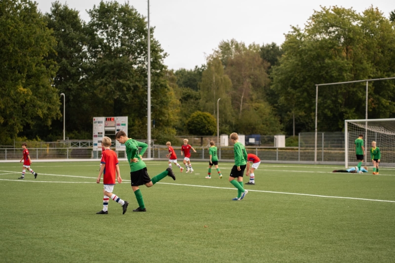 Van plek zes naar drie: 13-1 dendert door met 8-0 zege